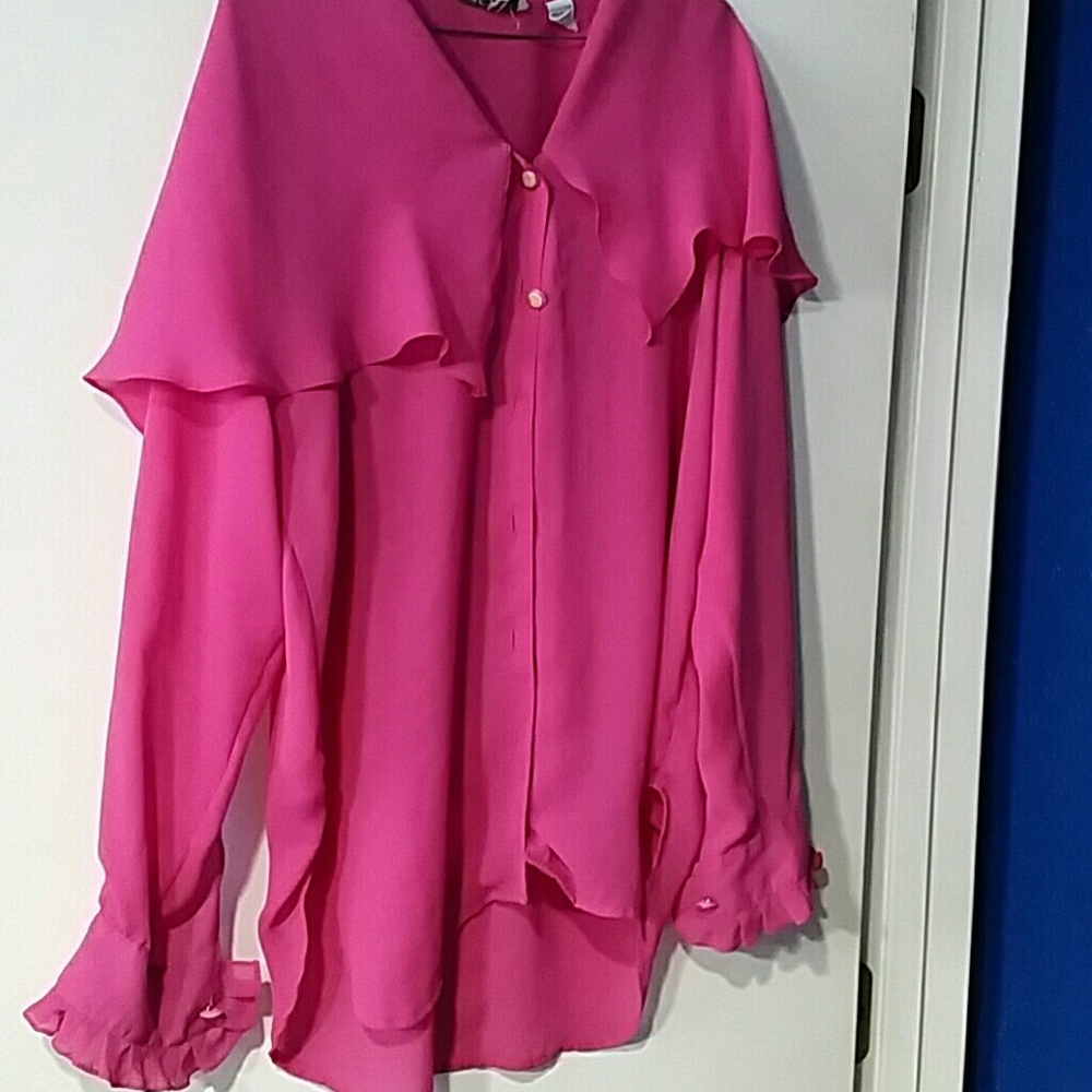 XL dark, bright pink flowy blouse with ruffle